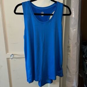 Athletic racer back tank women’s M